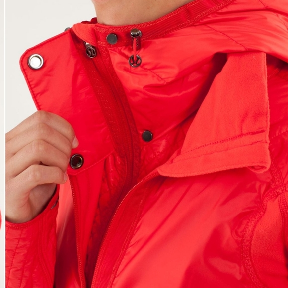 Lululemon Run Bundle Up Red Jacket - Picture 5 of 16